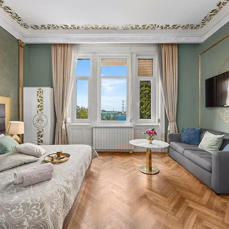 Muenz Luxurious * 普拉