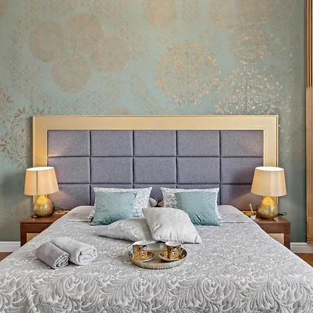 Muenz Luxurious 公寓