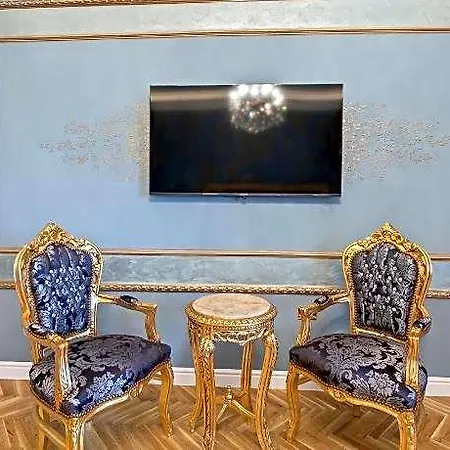 Muenz Luxurious פולה