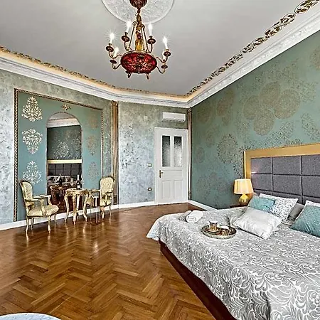 דירה Muenz Luxurious פולה